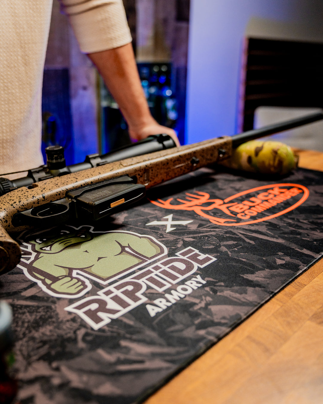 Riptide x Buck Commander - Rifle Cleaning Mat